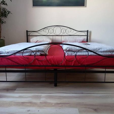 Hostel Awangarda Poznań Kültér fotó