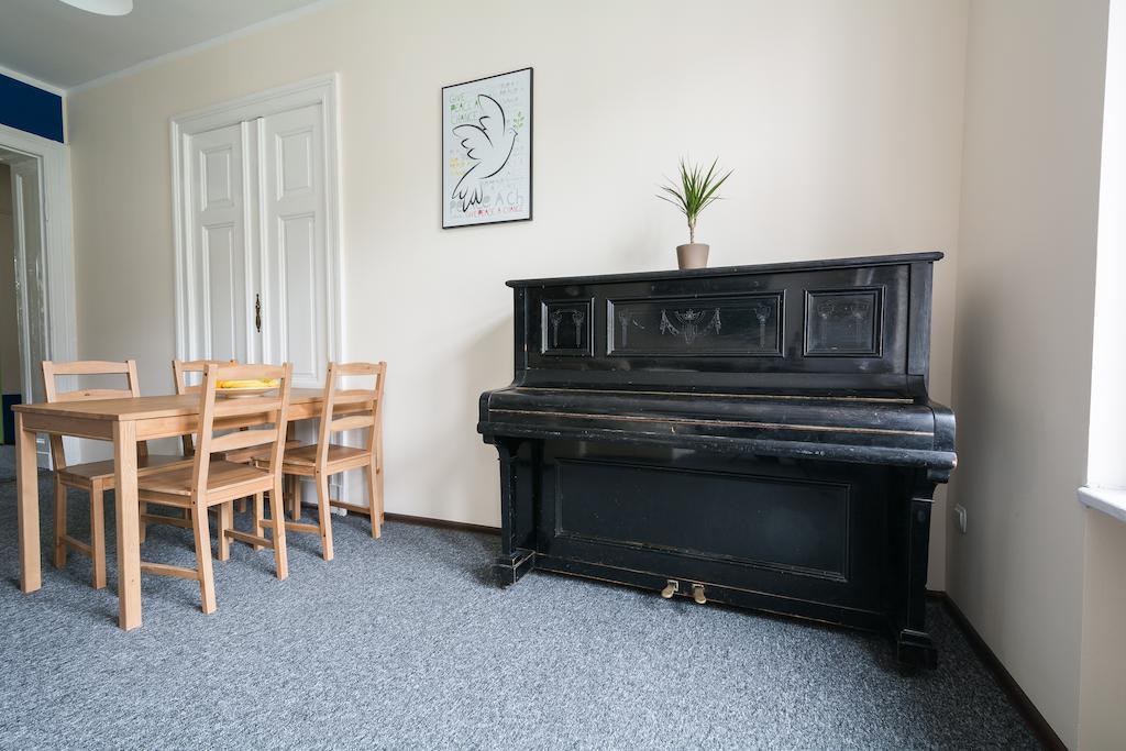 Hostel Awangarda Poznań Kültér fotó