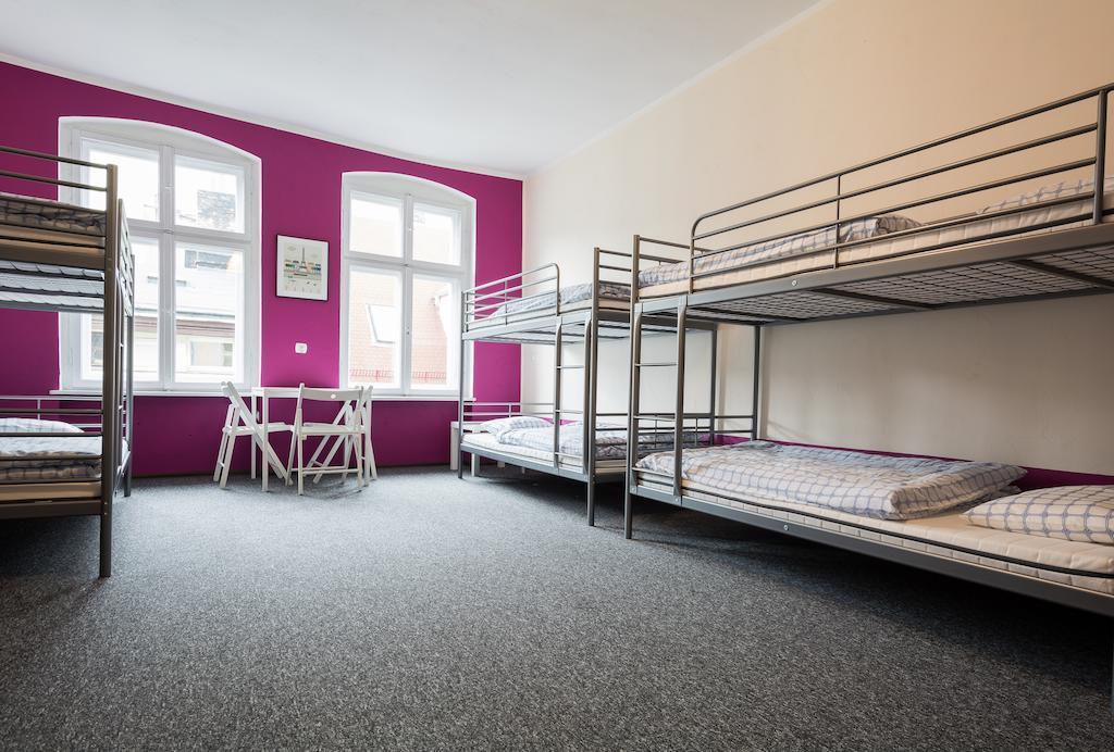 Hostel Awangarda Poznań Szoba fotó